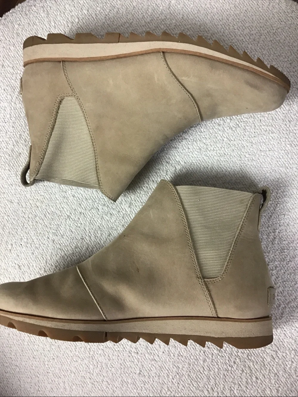 Sorel Harlow Chelsea Tan suede leather boot Size 10.5